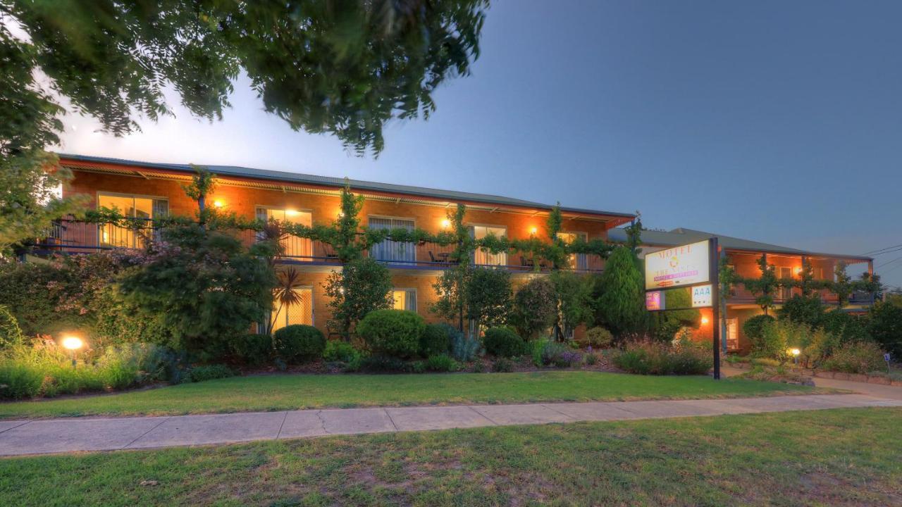 The Vines Motel & Cottages Stanthorpe Ngoại thất bức ảnh